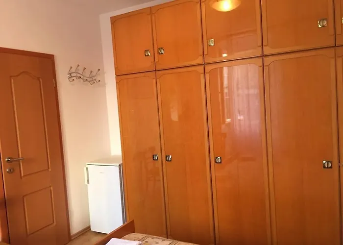 Attilia Cres